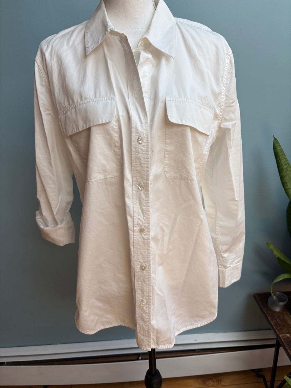 Equipment Femme 100% Cotton Button Down. Size Large